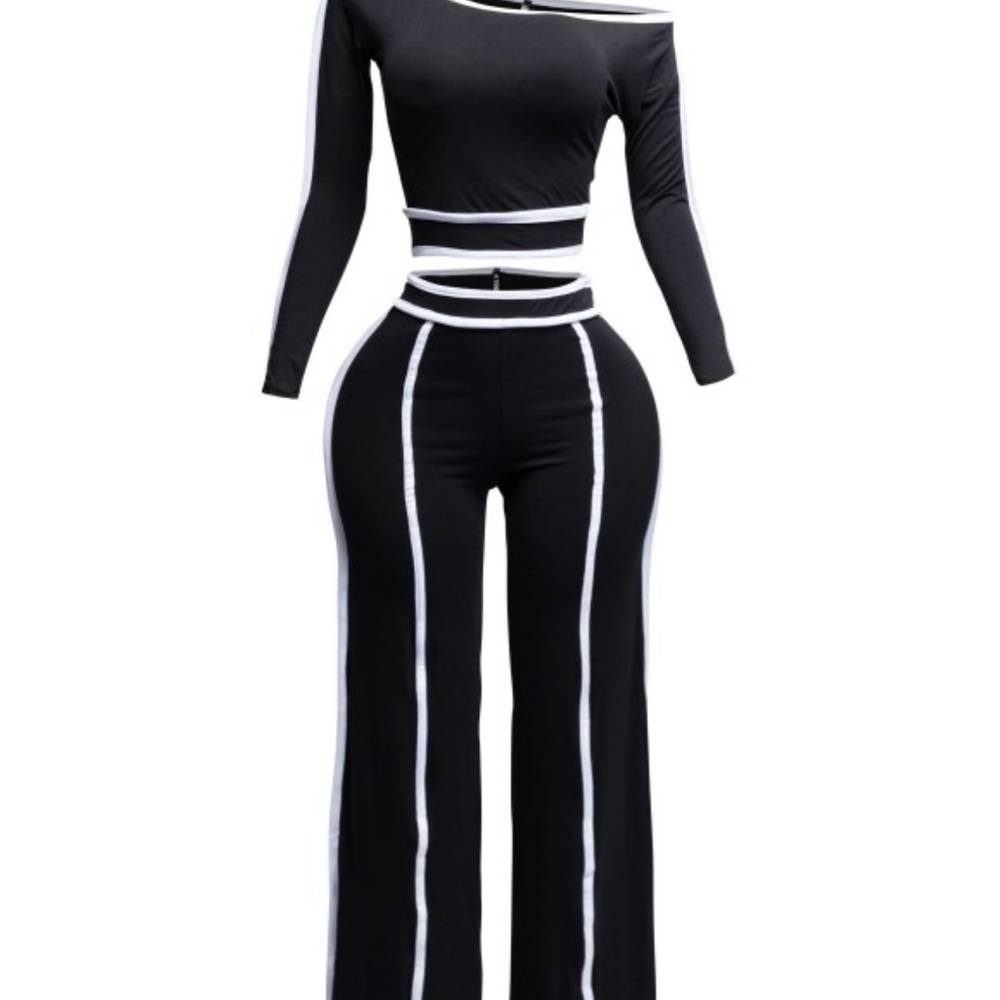Elegant Black and White Wide Leg Jumpsuit